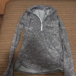 quarter zip running top